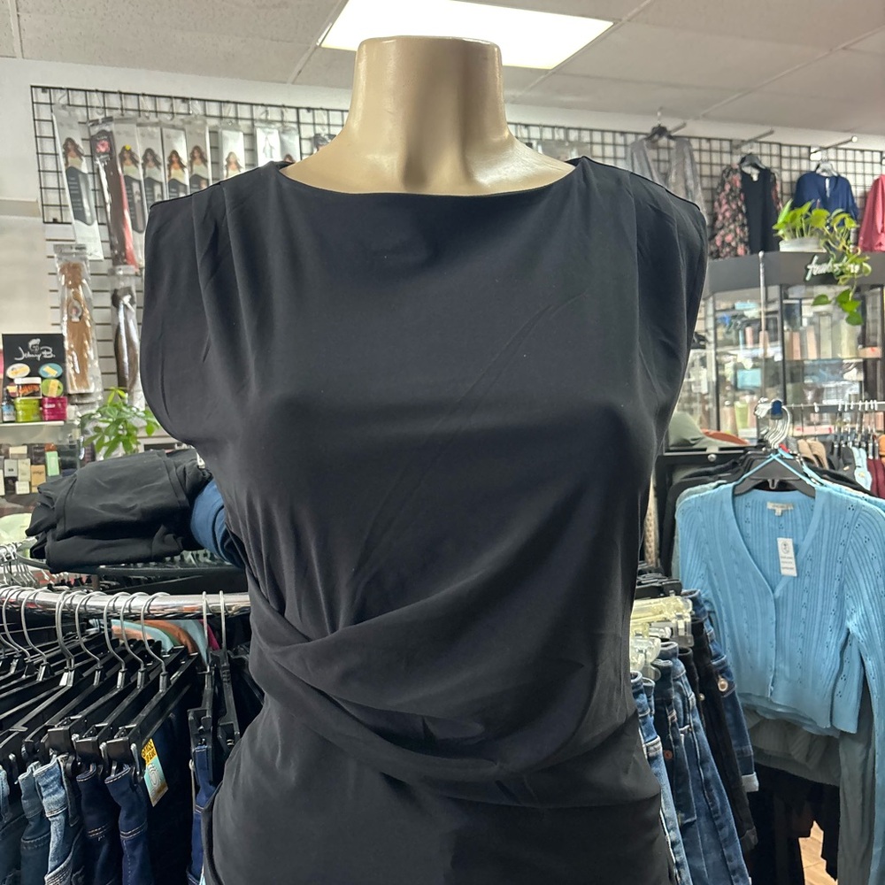 Elegant Black Women's Top - Picture 3 of 6